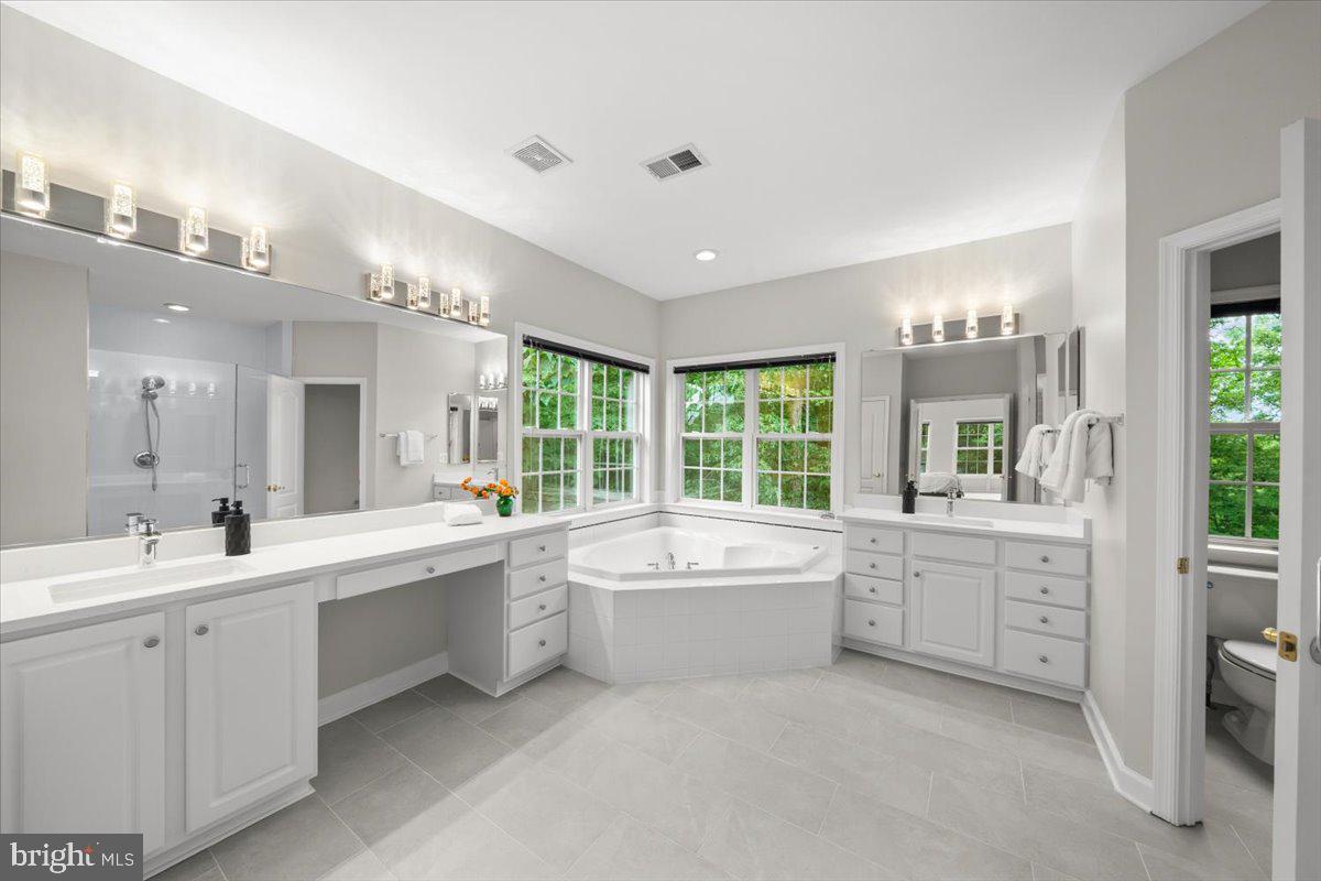 7136 Ayers Meadow Lane Springfield, VA 22150 - Photo 25 of 53 Primary Bathroom
Dual Vanities