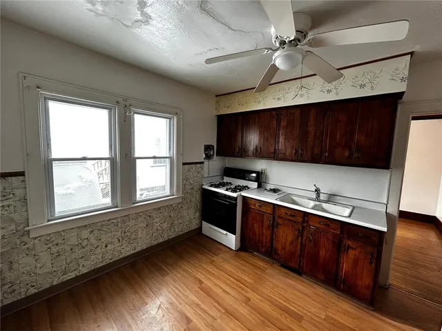 $1,550 | 850 Glide Street, Rochester, NY 14606