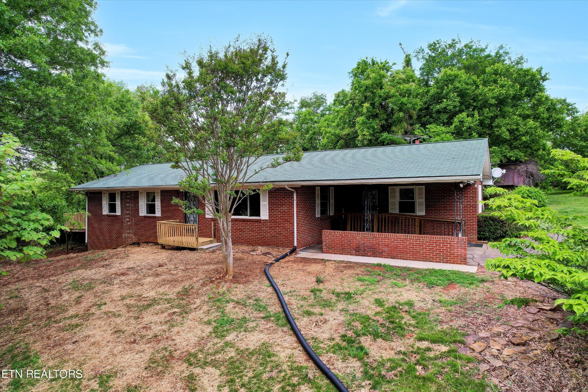 5400 Sinking Creek Road Greenback, TN 37742 - Photo 9 of 31 Gallery Image 9