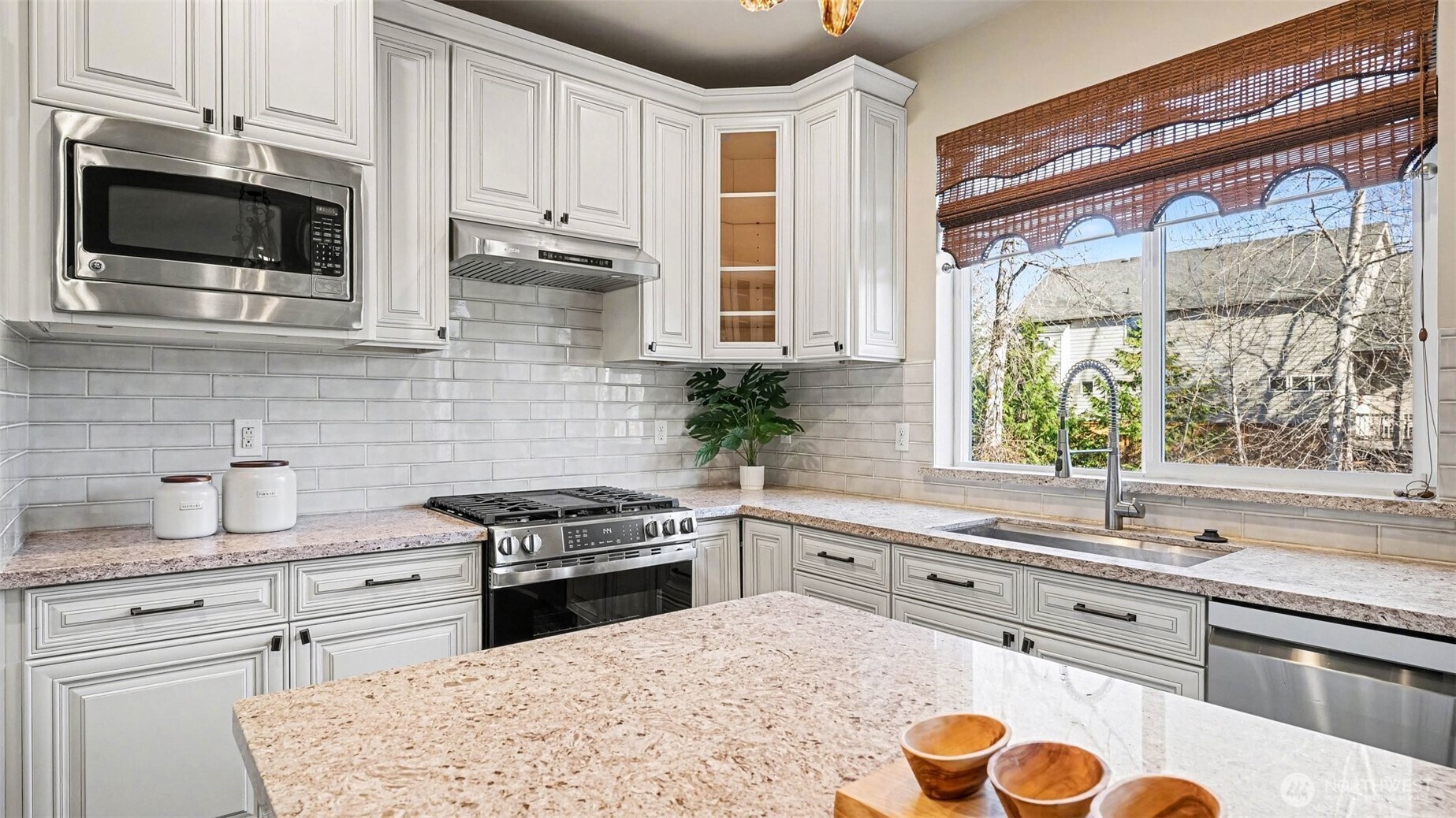 278 Vashon Place Northeast Renton, WA 98059 - Photo 14 of 40