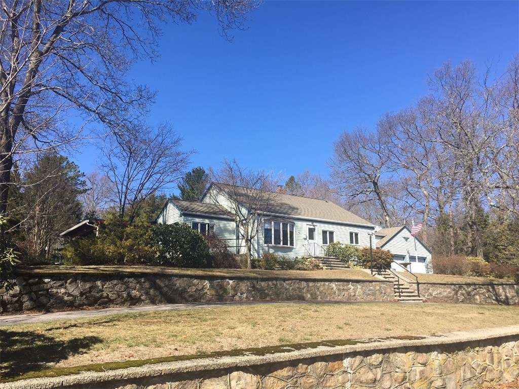268 Knotty Oak Road Coventry, RI 02816 - Photo 2 of 27