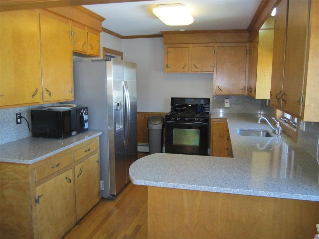 268 Knotty Oak Road Coventry, RI 02816 - Photo 4 of 27