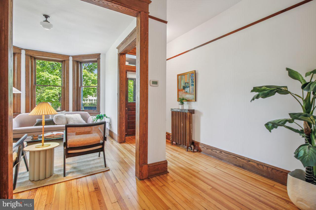 421 G Street Northeast Washington, DC 20002 - Photo 4 of 36 Gallery Image 4
