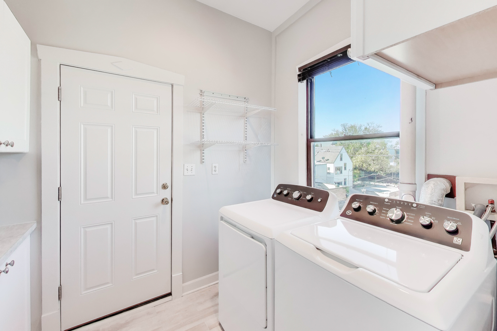 1447 West Warner Avenue, Unit 3W Chicago, IL 60613 - Photo 12 of 27 a room with storage and utility