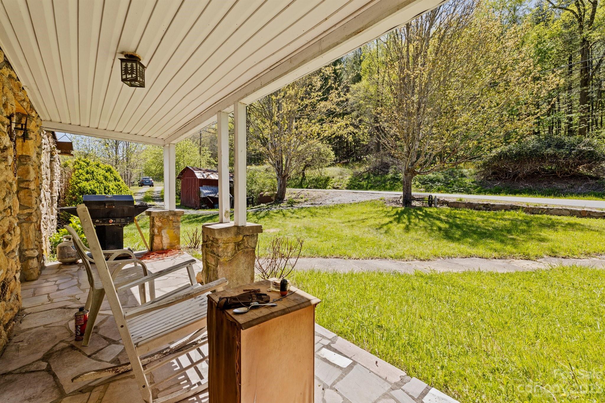 2393 Laurel Valley Road Mars Hill, NC 28754 - Photo 4 of 36 Gallery Image 4