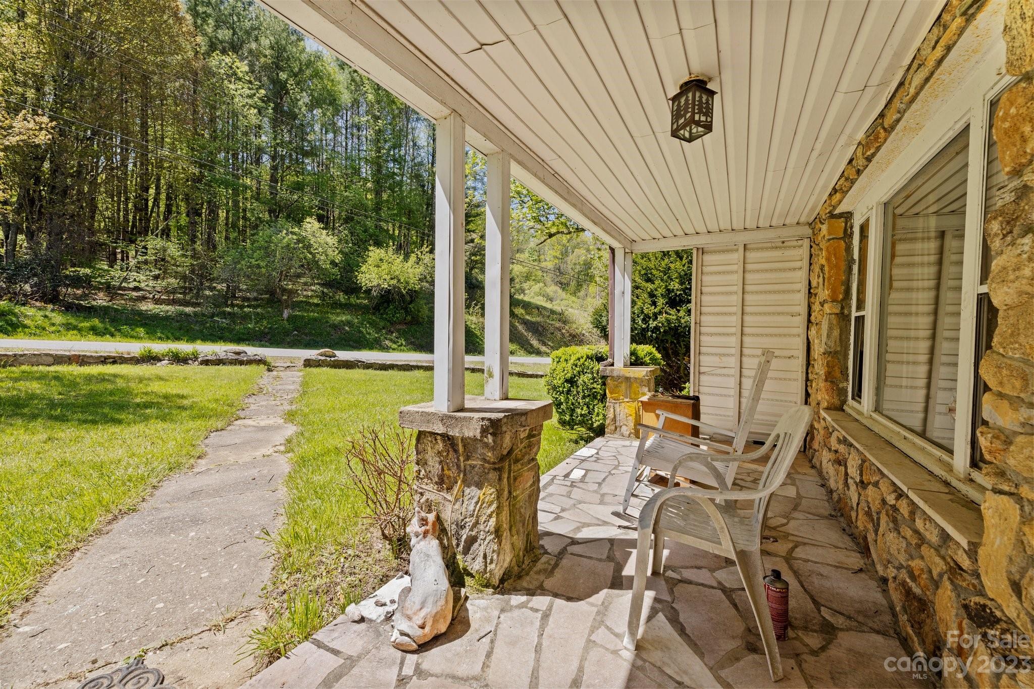2393 Laurel Valley Road Mars Hill, NC 28754 - Photo 5 of 36 Gallery Image 5