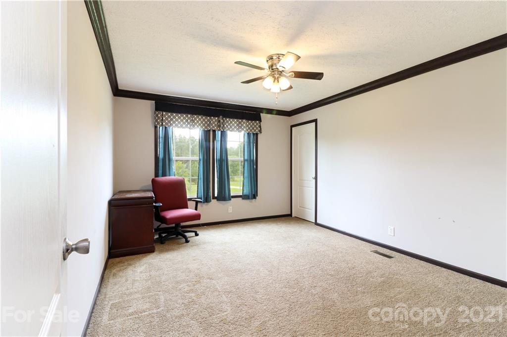 4024 Steen Road Mount Croghan, SC 29727 - Photo 20 of 37 a living room with furniture
