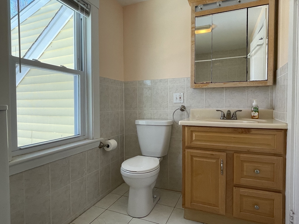139 Oakdale Road Newton, MA 02461 - Photo 23 of 36
