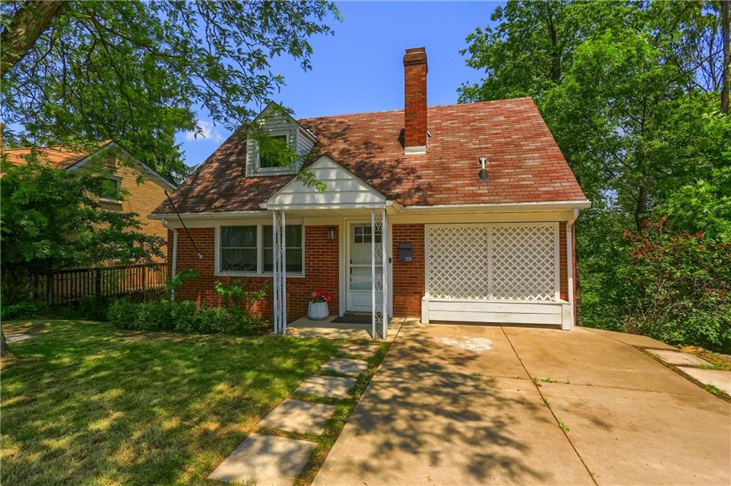 331 Hoffman Road Pittsburgh, PA 15212 - Photo 2 of 40 Greet your guest at the charming front porch.