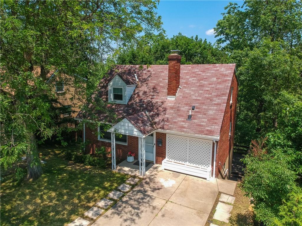 331 Hoffman Road Pittsburgh, PA 15212 - Photo 3 of 40 This home provides off street parking.