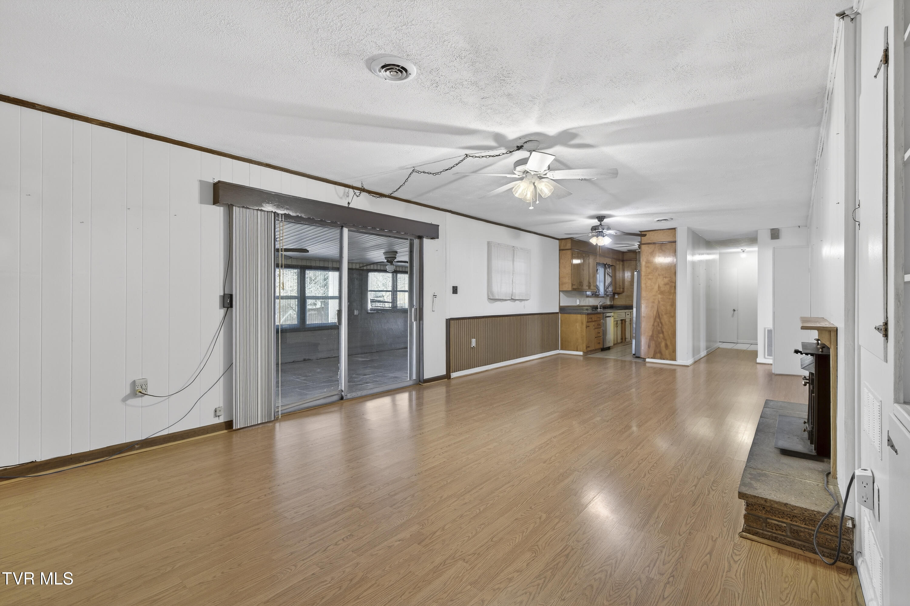 228 Sioux Road Bristol, VA 24201 - Photo 15 of 28 228-Sioux-Rd-Bristol-VA Travis-Dyson-8