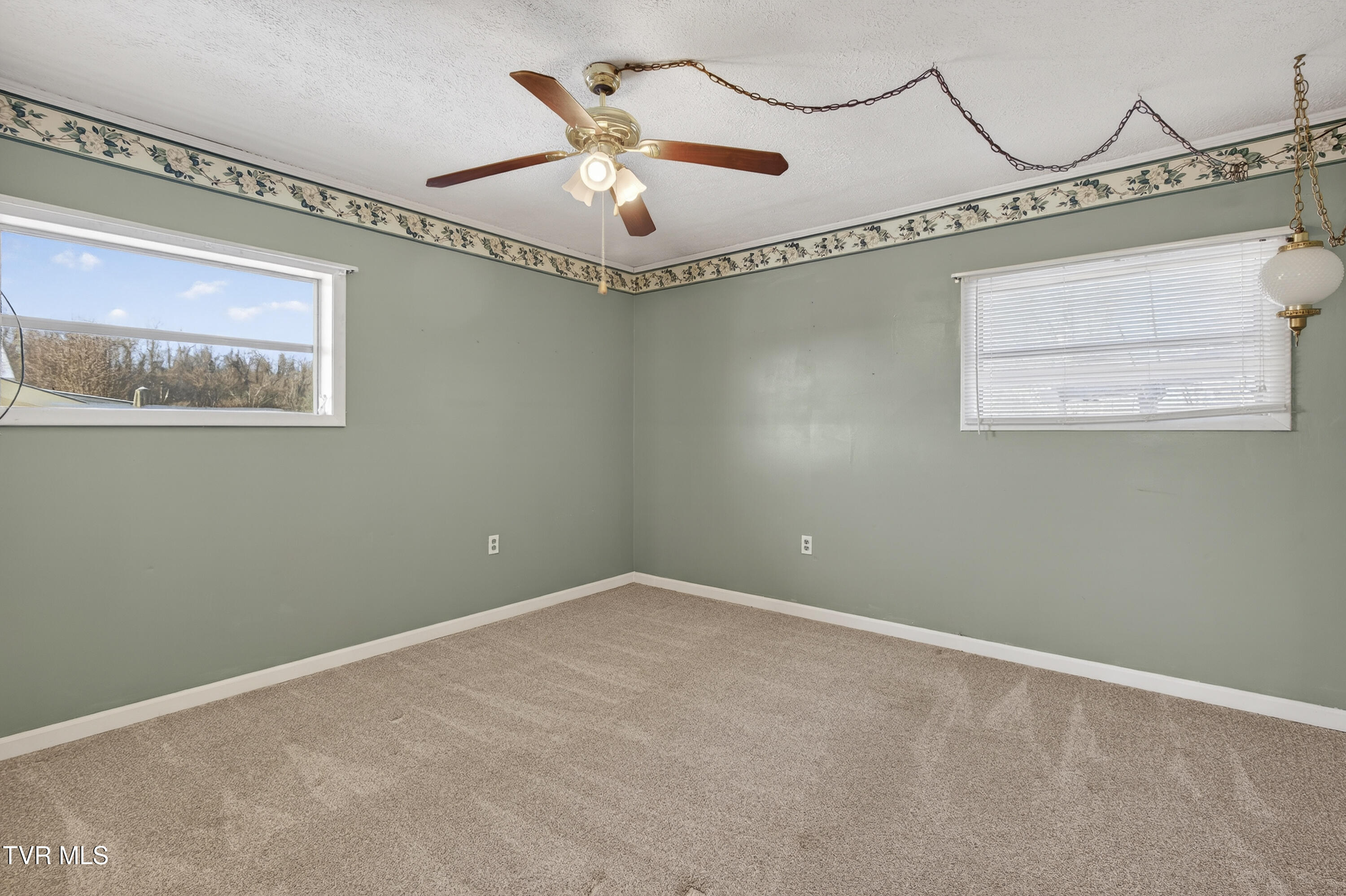 228 Sioux Road Bristol, VA 24201 - Photo 18 of 28 228-Sioux-Rd-Bristol-VA Travis-Dyson-17