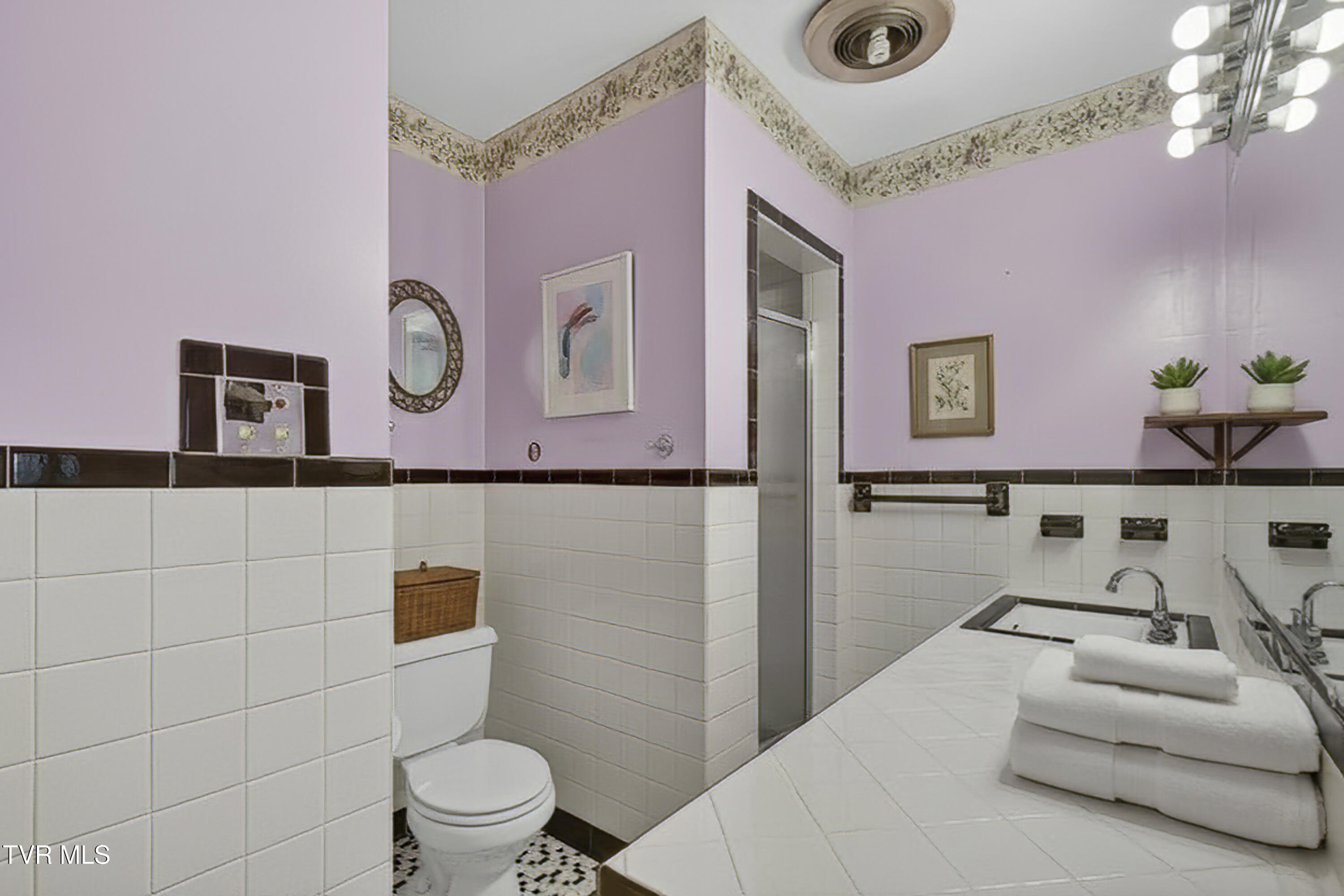 228 Sioux Road Bristol, VA 24201 - Photo 25 of 28 228-Sioux-Rd-Bristol-VA Travis-Dyson VS-