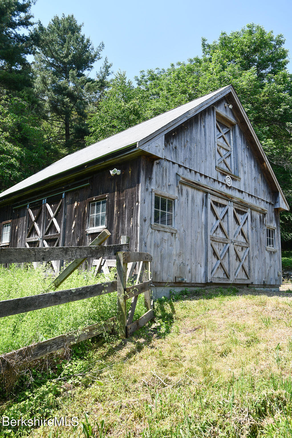 15 West Stockbridge Road Stockbridge, MA 01262 - Photo 8 of 36 DSC_8131