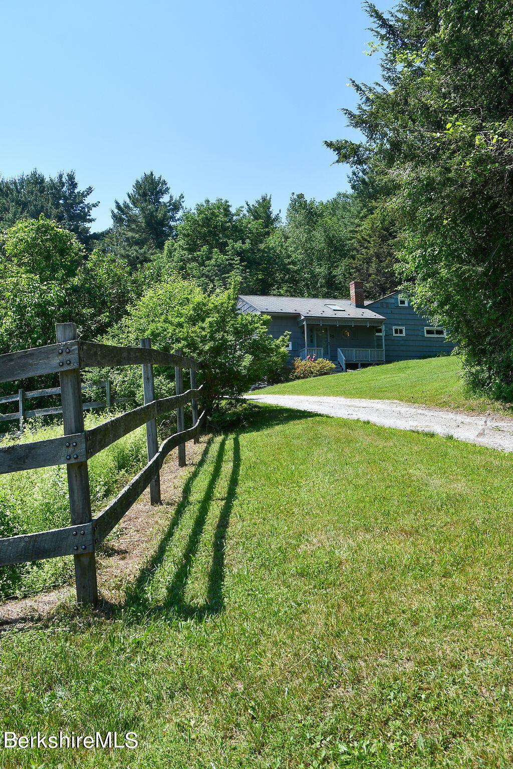 15 West Stockbridge Road Stockbridge, MA 01262 - Photo 10 of 36 DSC_8083