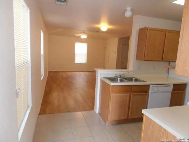 $1,200 | 8926 Maverick Draw, San Antonio, TX 78250