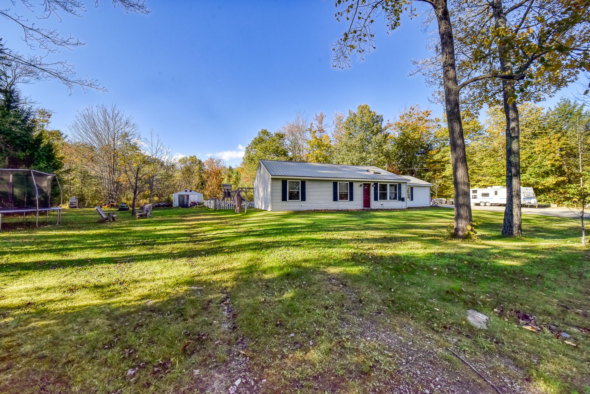 84 Maranacook Road Winthrop, ME 04364 - Photo 3 of 37 109754gr-107