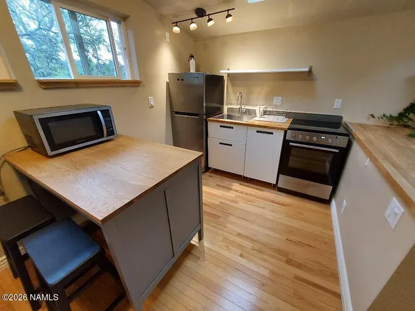 $987,928 | 2304 North Talkington Drive, Flagstaff, AZ 86001