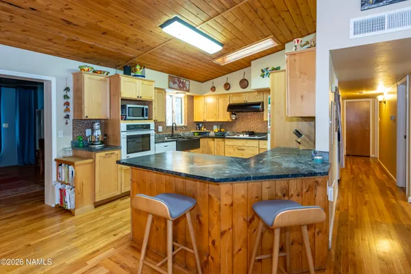 $987,928 | 2304 North Talkington Drive, Flagstaff, AZ 86001