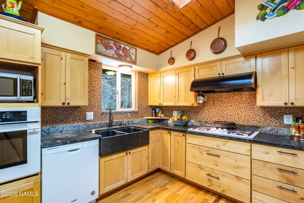 $987,928 | 2304 North Talkington Drive, Flagstaff, AZ 86001