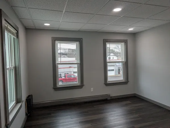 $2,250 | 36 Main Street, Unit 2, Sutton, MA 01590