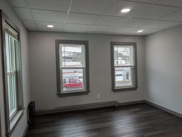 $2,250 | 36 Main Street, Unit 2, Sutton, MA 01590