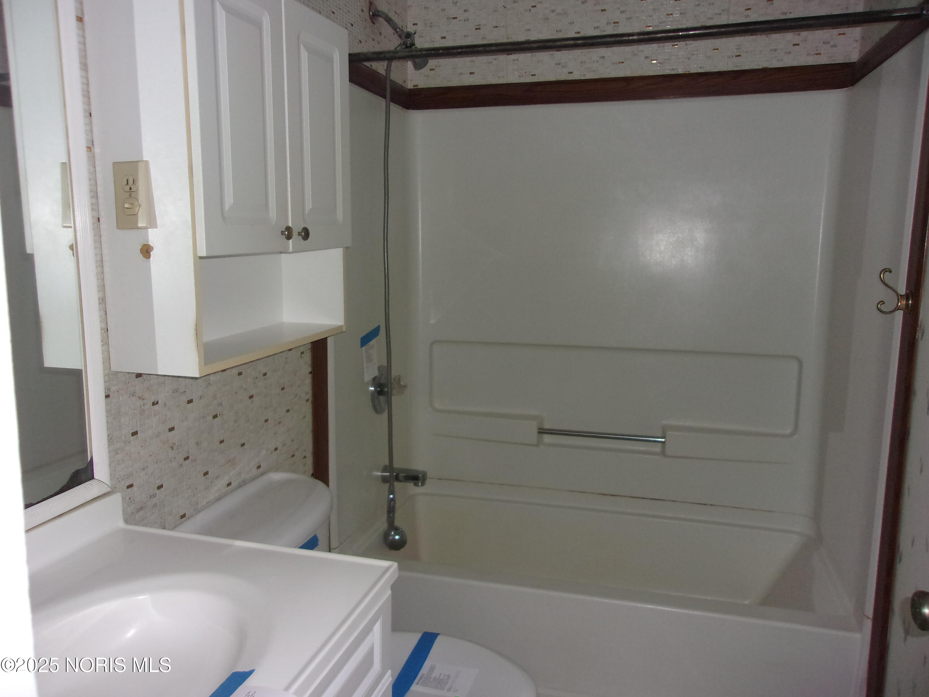 5496 Sandusky Road Lima, OH 45801 - Photo 7 of 16 100_0059