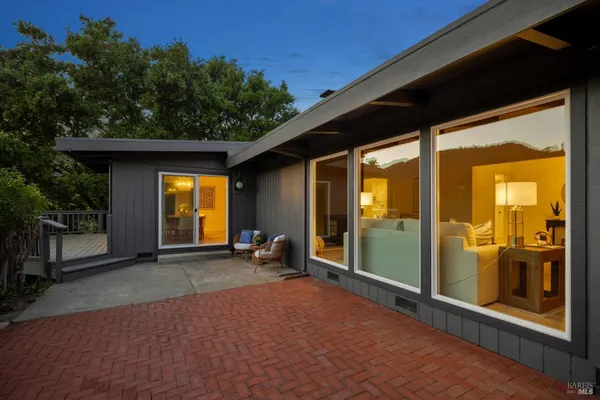 $1,395,000 | 33 Arcangel Court, Fairfax, CA 94930