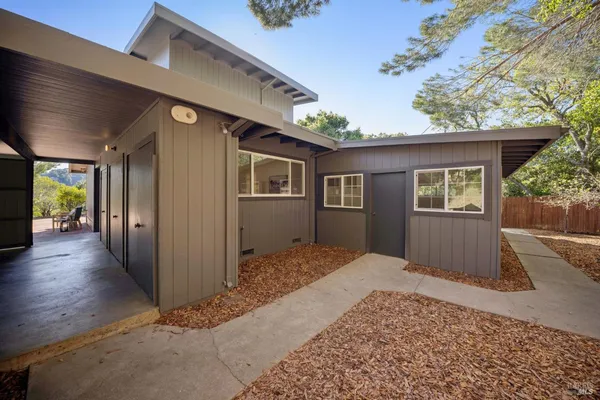 $1,395,000 | 33 Arcangel Court, Fairfax, CA 94930