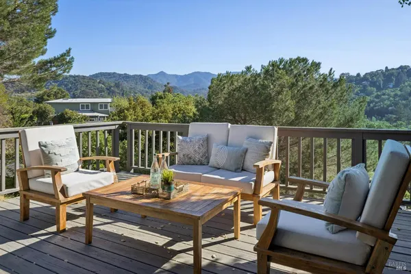 $1,395,000 | 33 Arcangel Court, Fairfax, CA 94930