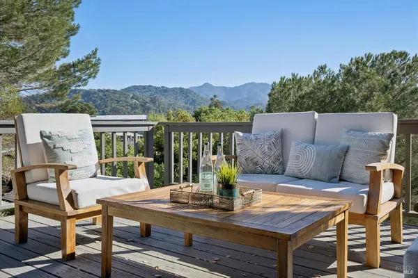 $1,395,000 | 33 Arcangel Court, Fairfax, CA 94930