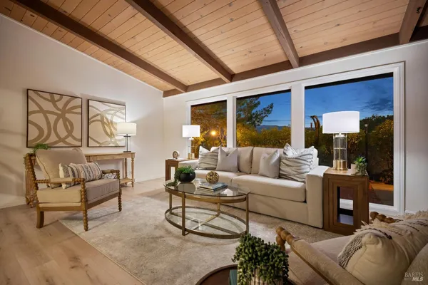 $1,395,000 | 33 Arcangel Court, Fairfax, CA 94930