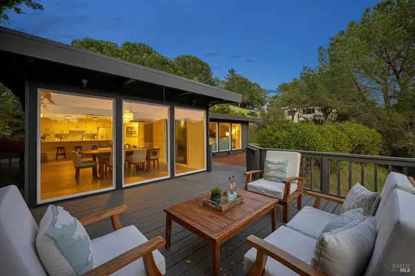 $1,395,000 | 33 Arcangel Court, Fairfax, CA 94930