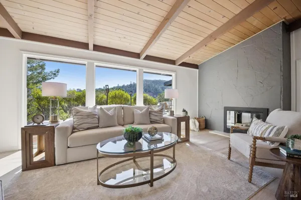 $1,395,000 | 33 Arcangel Court, Fairfax, CA 94930