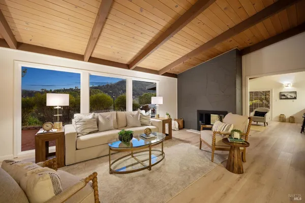 $1,395,000 | 33 Arcangel Court, Fairfax, CA 94930