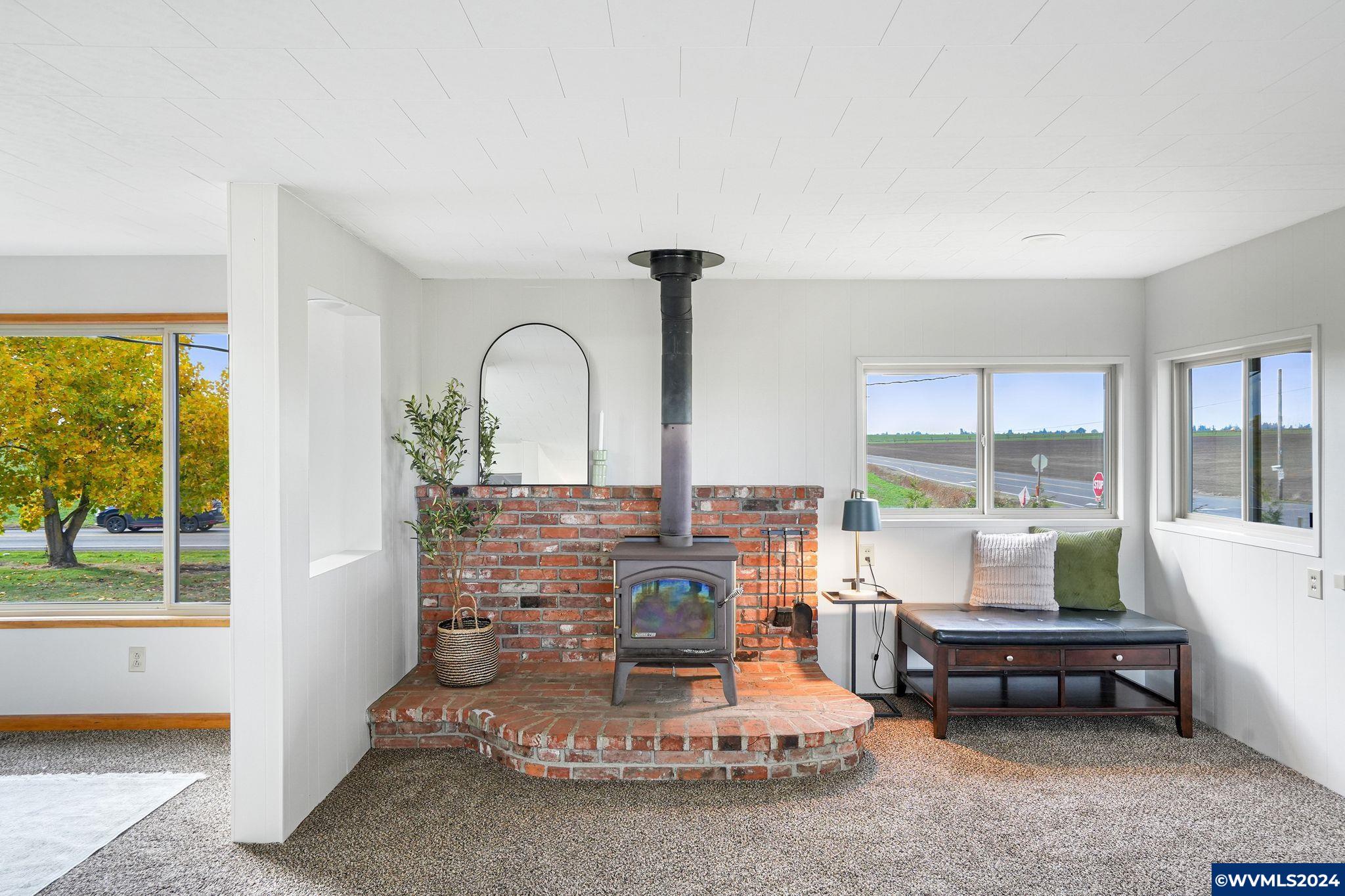 8954 Hazelgreen Road Northeast Silverton, OR 97381 - Photo 12 of 50