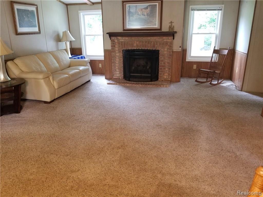 7455 Gillette Road Flushing, MI 48433 - Photo 2 of 35