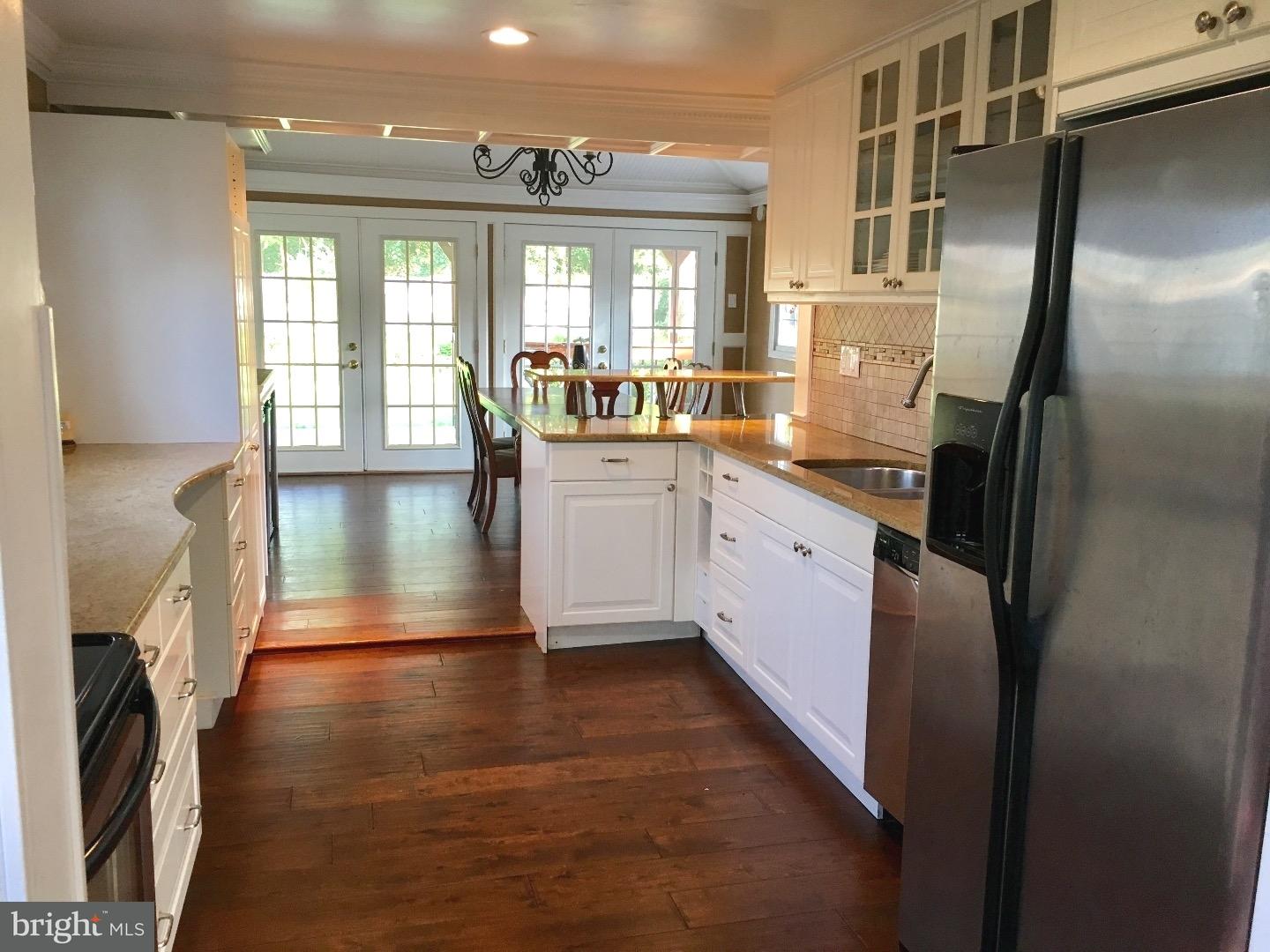 1287 Thomson Road Abington, PA 19001 - Photo 5 of 17 Gallery Image 5