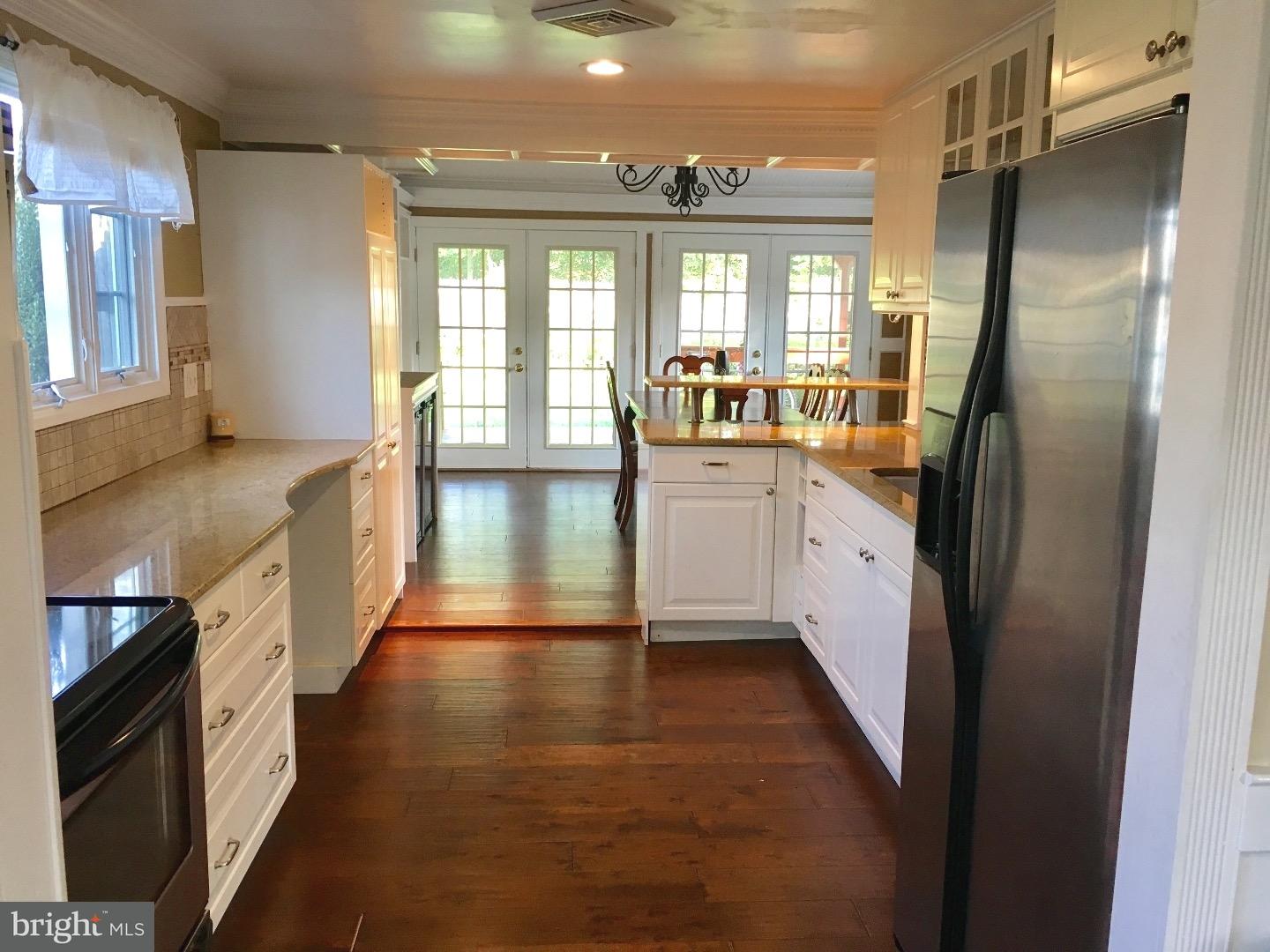 1287 Thomson Road Abington, PA 19001 - Photo 6 of 17 Gallery Image 6