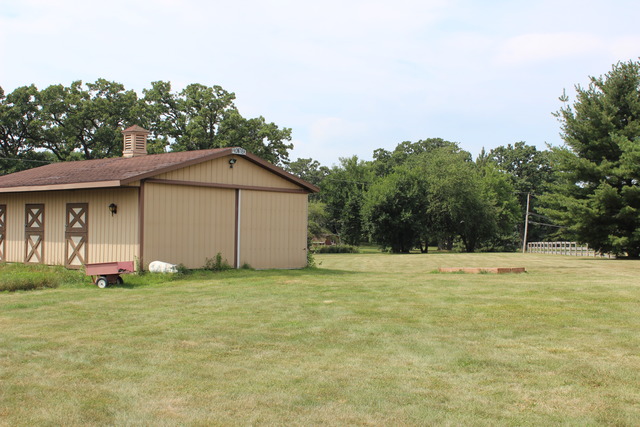 8115 Rita Lane Spring Grove, IL 60081 - Photo 3 of 18