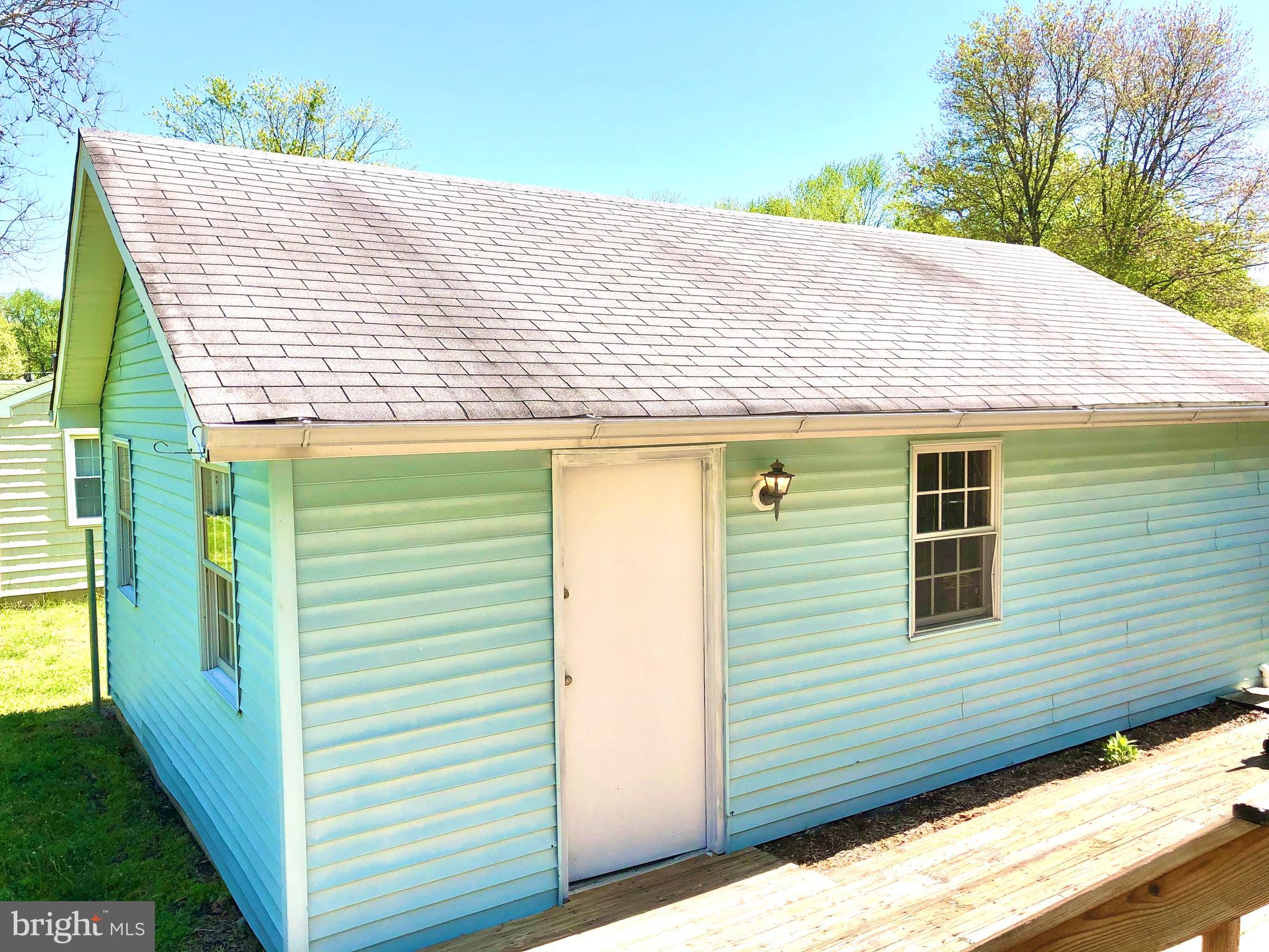 313 Holly Road Edgewater, MD 21037 - Photo 20 of 28 Garage