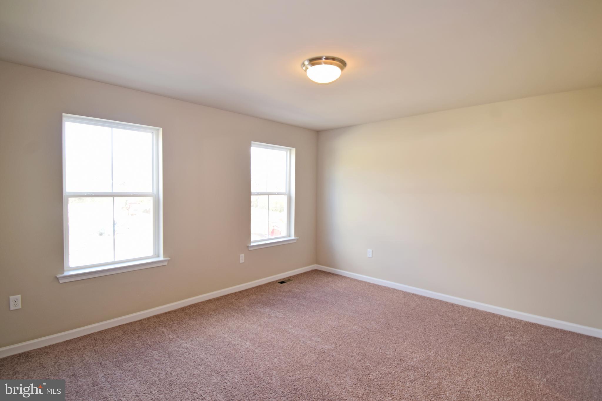 10 Hubbardton Sinking Spring Pa Sinking Spring, PA 19608 - Photo 7 of 10 Spare Bedroom