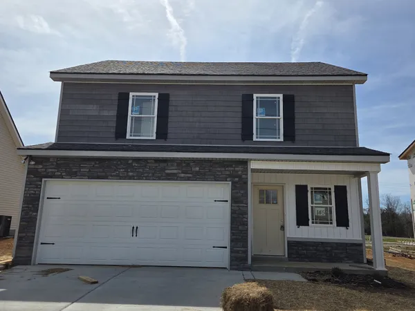 $359,900 | 2918 Vly Farms Drive, Christiana, TN 37037