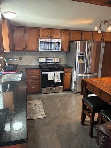 $430,000 | 33090 Canopy Lane, Lincoln, MO 65338