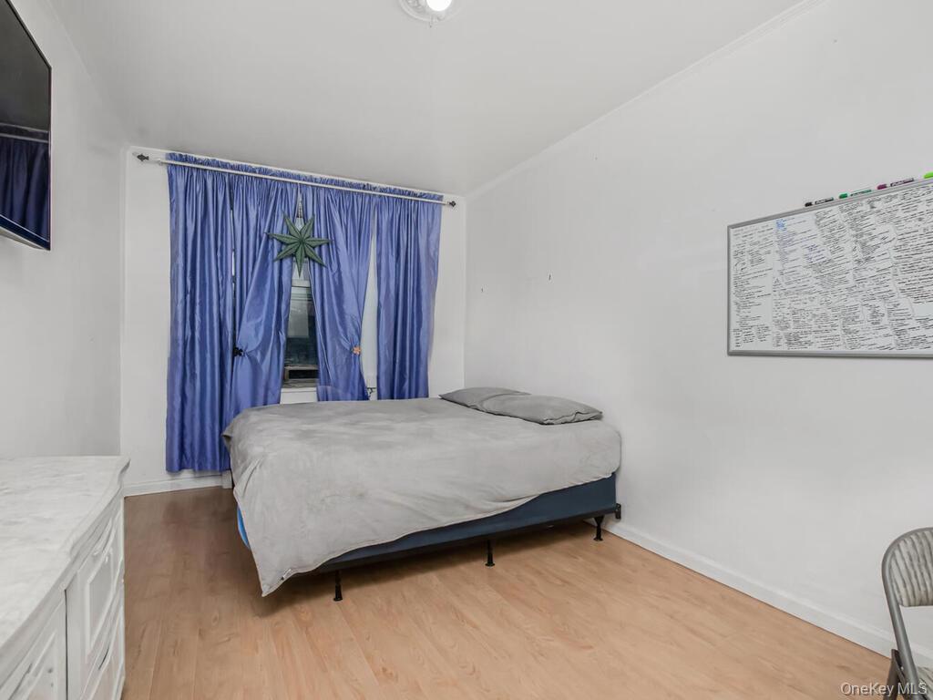 986 Neill Avenue Bronx, NY 10462 - Photo 9 of 20