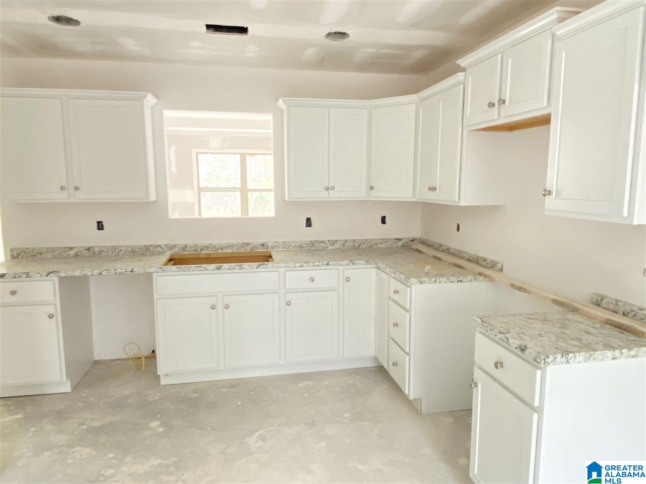 2495 Summit Park Road Odenville, AL 35120 - Photo 6 of 13