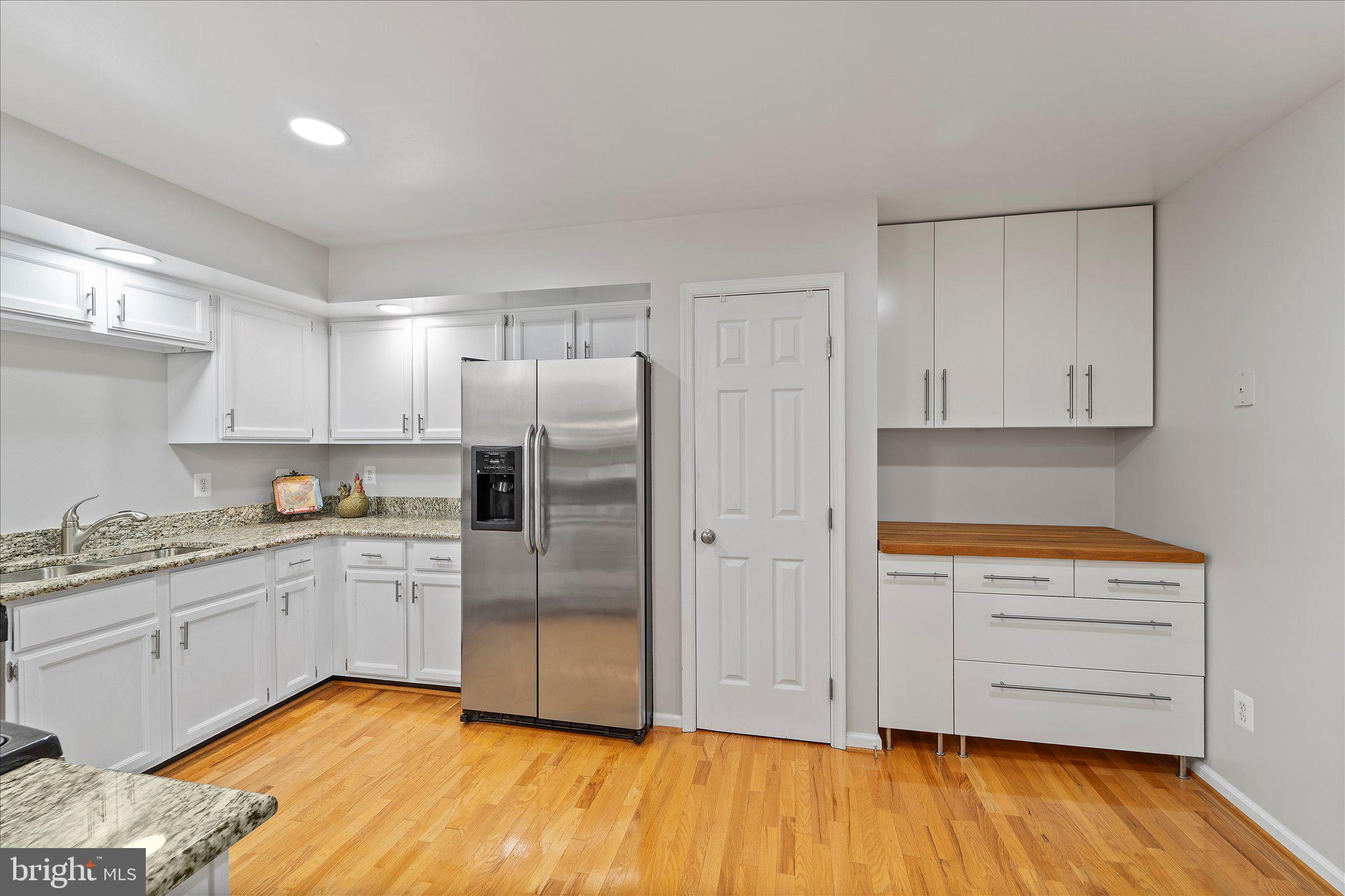 46574 Broadspear Terrace Sterling, VA 20165 - Photo 5 of 41