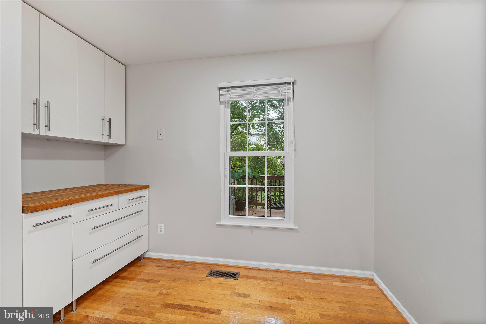 46574 Broadspear Terrace Sterling, VA 20165 - Photo 9 of 41