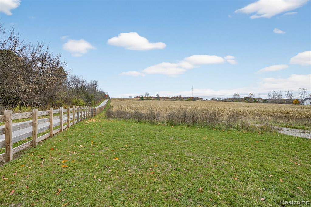 6434 Bristol Road Swartz Creek, MI 48473 - Photo 13 of 29