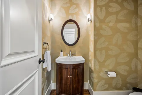 $779,800 | 227 West 24th Street, Houston, TX 77008